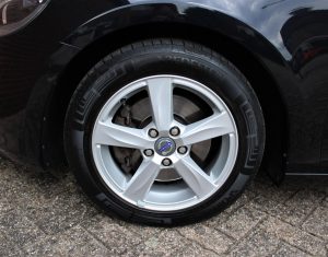 46785912-7.jpg