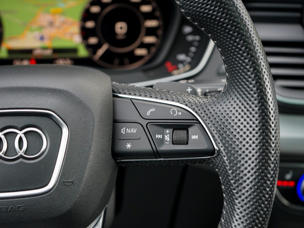 52562902-29.jpg